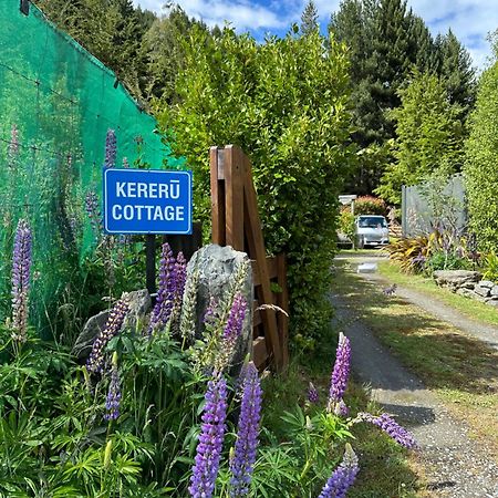 Kereru Cottage, Cosy Log Cabin, Serene Lake & Mountain Views 퀸즈타운 외부 사진